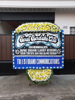 Papan Bunga Duka di Ngropoh